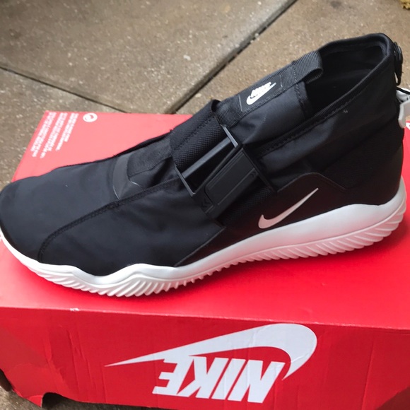 Nike Komyuter black & white mens sneakers - Picture 2 of 7